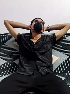 Snapshot of Habibi_big_b chatting on 03.16.25 Habibi big b online show from 03.16.25