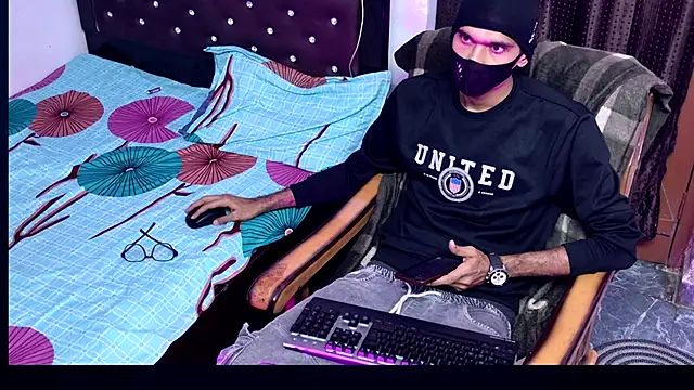 Snapshot of Habibi_big_b chatting on 09.14.25 Habibi big b online show from 09.14.25