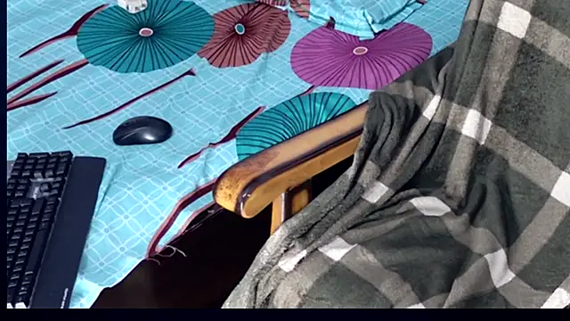 Snapshot of Habibi_big_b chatting on 09.21.25 Habibi big b online show from 09.21.25