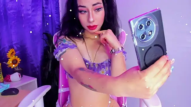 hanna  azumi online show from 12.13.24