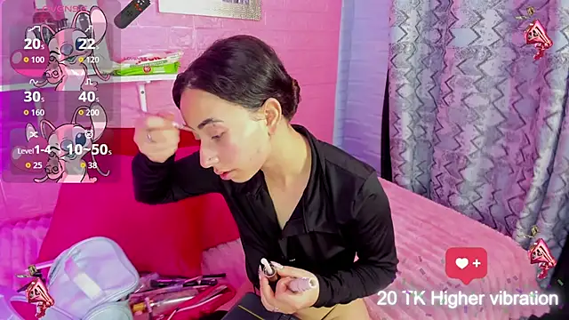 hanna  azumi online show from 10.27.25