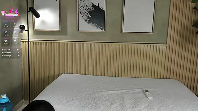 Ali Vega  online show from 09.26.25