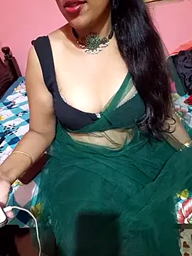 Snapshot of Roja-Telugu777 chatting on 01.23.25 Roja-Telugu777 online show from 01.23.25