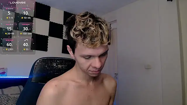 Snapshot of bryamado69 chatting on 09.19.25 bryamado69 online show from 09.19.25