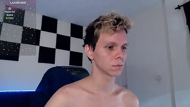 Snapshot of bryamado69 chatting on 09.24.25 bryamado69 online show from 09.24.25