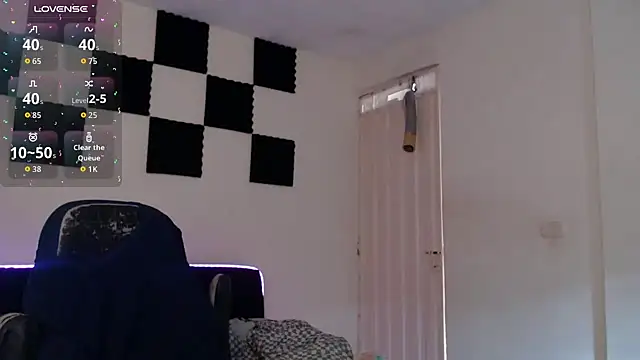 Snapshot of bryamado69 chatting on 09.26.25 bryamado69 online show from 09.26.25