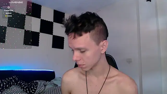 Snapshot of bryamado69 chatting on 10.29.25 bryamado69 online show from 10.29.25