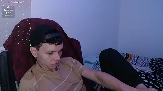 Snapshot of bryamado69 chatting on 02.22.26 bryamado69 online show from 02.22.26