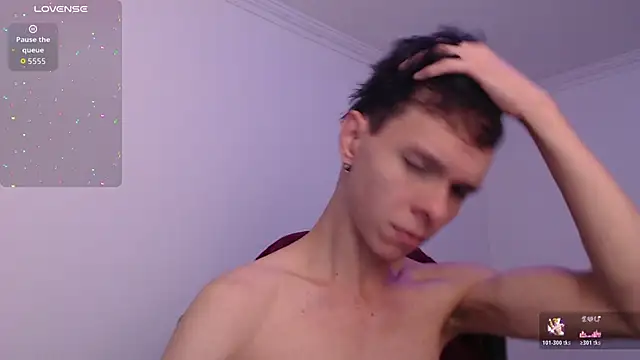 Snapshot of bryamado69 chatting on 02.25.26 bryamado69 online show from 02.25.26