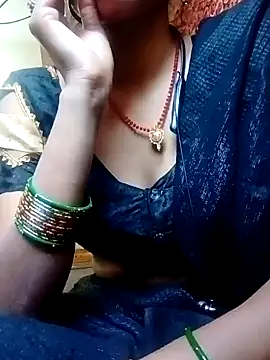 Snapshot of annaya_sweet chatting on 02.08.25 annaya sweet online show from 02.08.25