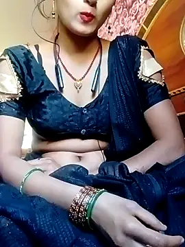 Snapshot of annaya_sweet chatting on 02.14.25 annaya sweet online show from 02.14.25
