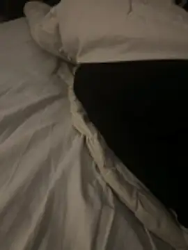 Snapshot of pignoufe chatting on 02.19.26 pignoufe online show from 02.19.26