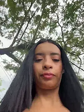 Snapshot of Laura_fernandezII chatting on 02.03.26 Laura fernandezII online show from 02.03.26