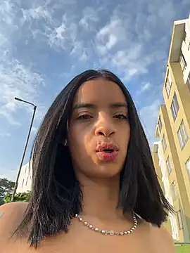 Snapshot of Laura_fernandezII chatting on 02.11.26 Laura fernandezII online show from 02.11.26