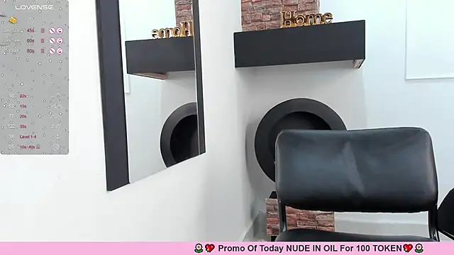 Snapshot of LenaRuiz_ chatting on 02.01.25 LenaRuiz  online show from 02.01.25