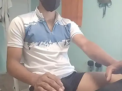 Snapshot of vicky0805 chatting on 03.18.25 vicky0805 online show from 03.18.25