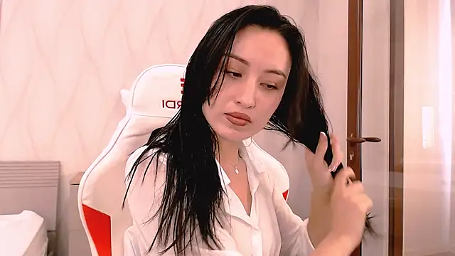 Ann  Cute online show from 10.14.25