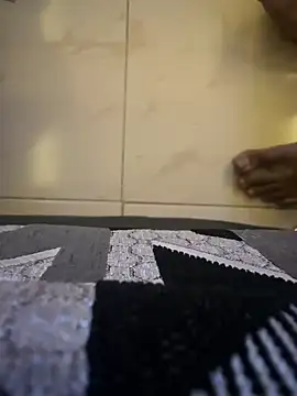 Snapshot of sohamsharma1019 chatting on 01.07.25 sohamsharma1019 online show from 01.07.25