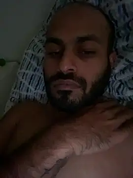 Snapshot of islandvybee55 chatting on 01.10.25 islandvybee55 online show from 01.10.25