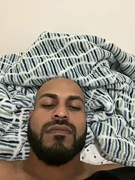 Snapshot of islandvybee55 chatting on 01.19.25 islandvybee55 online show from 01.19.25