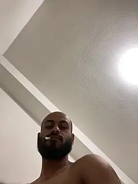 Snapshot of islandvybee55 chatting on 03.09.25 islandvybee55 online show from 03.09.25