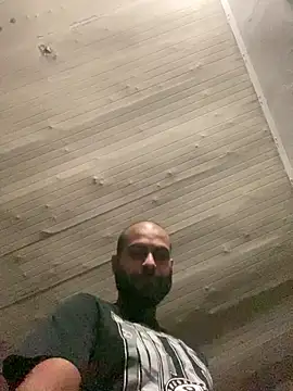 islandvybee55 online show from 03.24.26