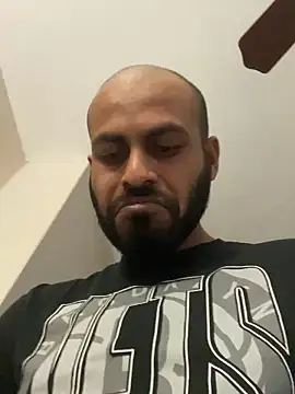 islandvybee55 online show from 04.18.26