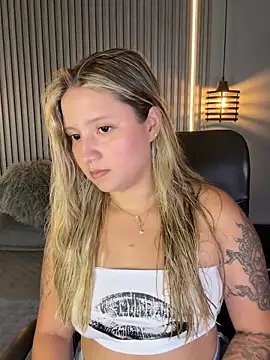 MiaPetit  online show from 09.28.25