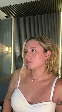 MiaPetit  online show from 10.07.25