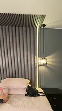 MiaPetit  online show from 12.15.25