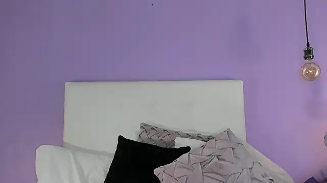 Snapshot of Charlotte11-11 chatting on 09.20.25 Charlotte11-11 online show from 09.20.25