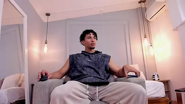 Dominick star online show from 09.19.25