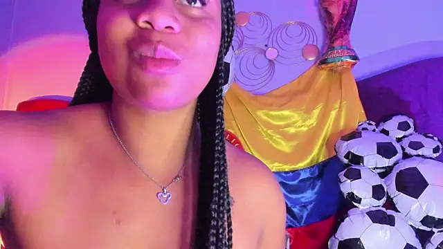 Snapshot of Sofi_Fox_ chatting on 06.19.26 Sofi Fox online show from 06.19.26
