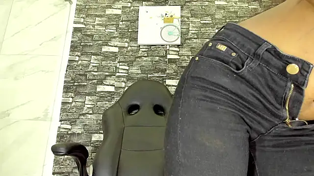 Kaitllyn Queen online show from 03.06.25