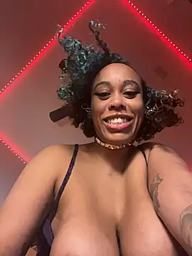 loveluna8 online show from 11.03.25