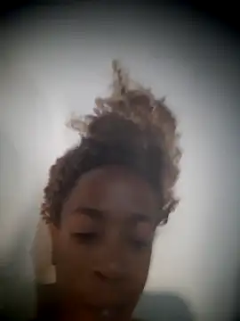 garota10 online show from 11.21.25