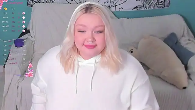 Snapshot of LilyBelll chatting on 12.30.24 LilyBelll online show from 12.30.24