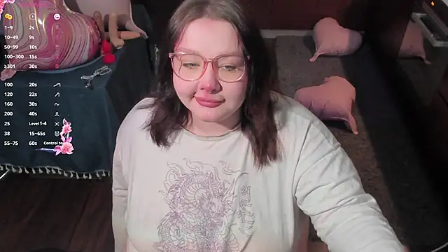 LilyBelll online show from 02.15.26