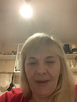 Snapshot of Lia_Laguna77 chatting on 02.09.25 Lia Laguna77 online show from 02.09.25