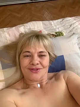 Snapshot of Lia_Laguna77 chatting on 02.16.25 Lia Laguna77 online show from 02.16.25