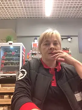 Snapshot of Lia_Laguna77 chatting on 02.21.25 Lia Laguna77 online show from 02.21.25