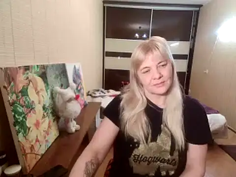 Snapshot of Lia_Laguna77 chatting on 02.22.25 Lia Laguna77 online show from 02.22.25