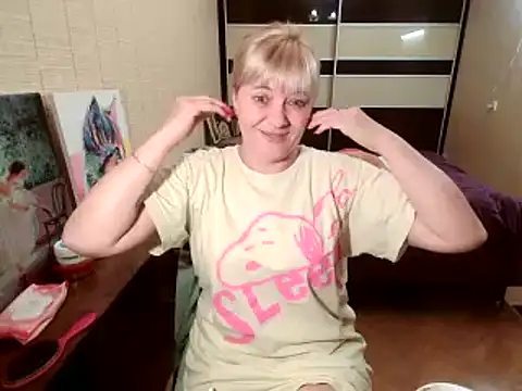 Lia Laguna77 online show from 10.17.25