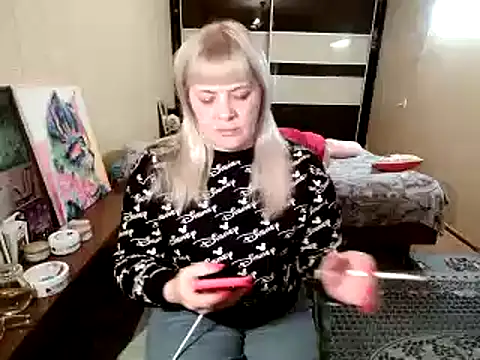 Snapshot of Lia_Laguna77 chatting on 04.17.26 Lia Laguna77 online show from 04.17.26