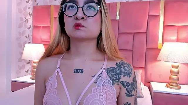 AmbarSantany online show from 09.25.25