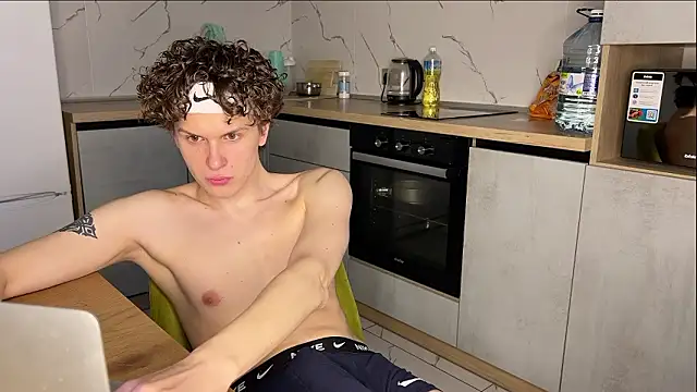 alyx garden online show from 03.02.26