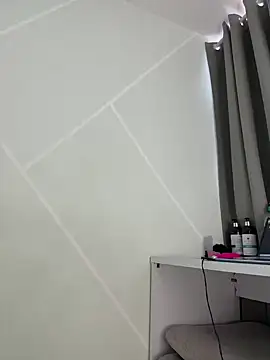 Snapshot of adahara19 chatting on 02.19.25 adahara19 online show from 02.19.25