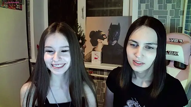 Snapshot of BlackHe4rts_ chatting on 01.09.25 BlackHe4rts  online show from 01.09.25