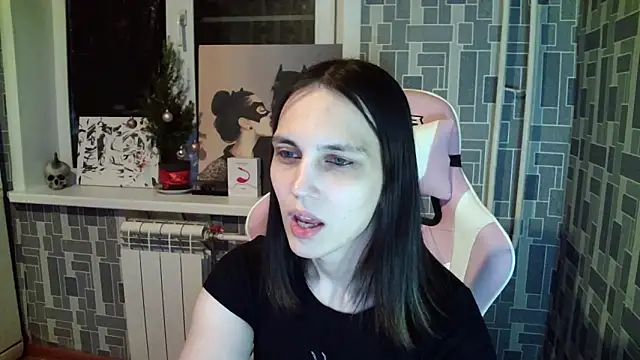 Snapshot of BlackHe4rts_ chatting on 02.08.25 BlackHe4rts  online show from 02.08.25