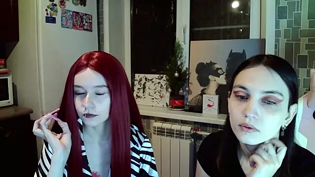 Snapshot of BlackHe4rts_ chatting on 02.14.25 BlackHe4rts  online show from 02.14.25